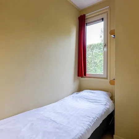Vlotvaren 3p Seringenlaan 140 Casa de Férias *